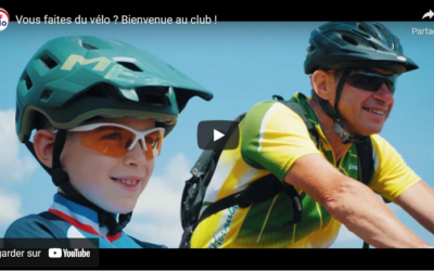 Faite du vélo dans un club